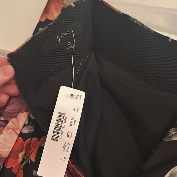 NWT J. Crew Floral Pleated Midi Skirt - Picture 4 of 4